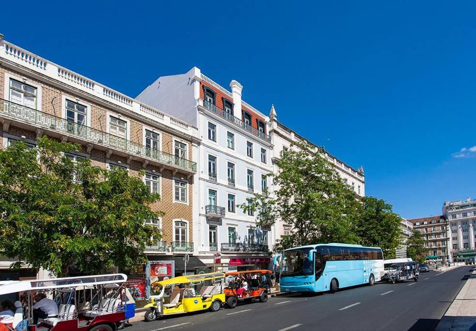 Urban Chic Apartment In The Heart Of Historic Lisbon Exterior photo